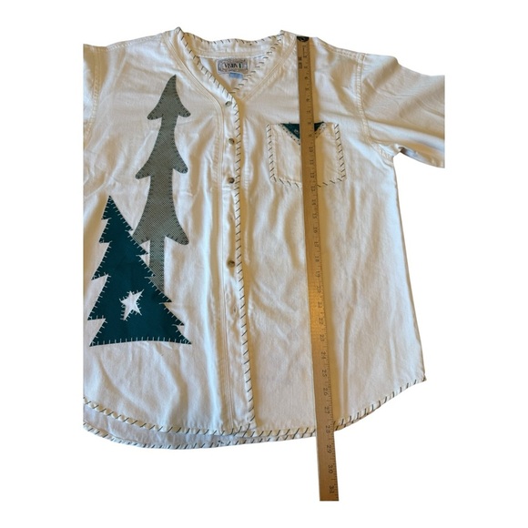 Vintage Stitched Christmas Tree Print Button Up Shirt Size Medium Oversized - Picture 11 of 15